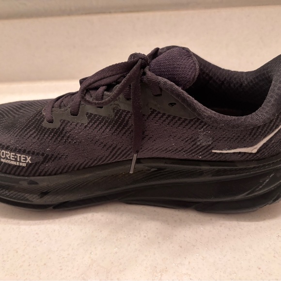 Hoka Clifton 9 GTX - Picture 3 of 9